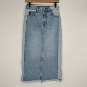 KanCan Midi Denim Light Wash Two Tone Back Slit Raw Hem Pockets Skirt Small